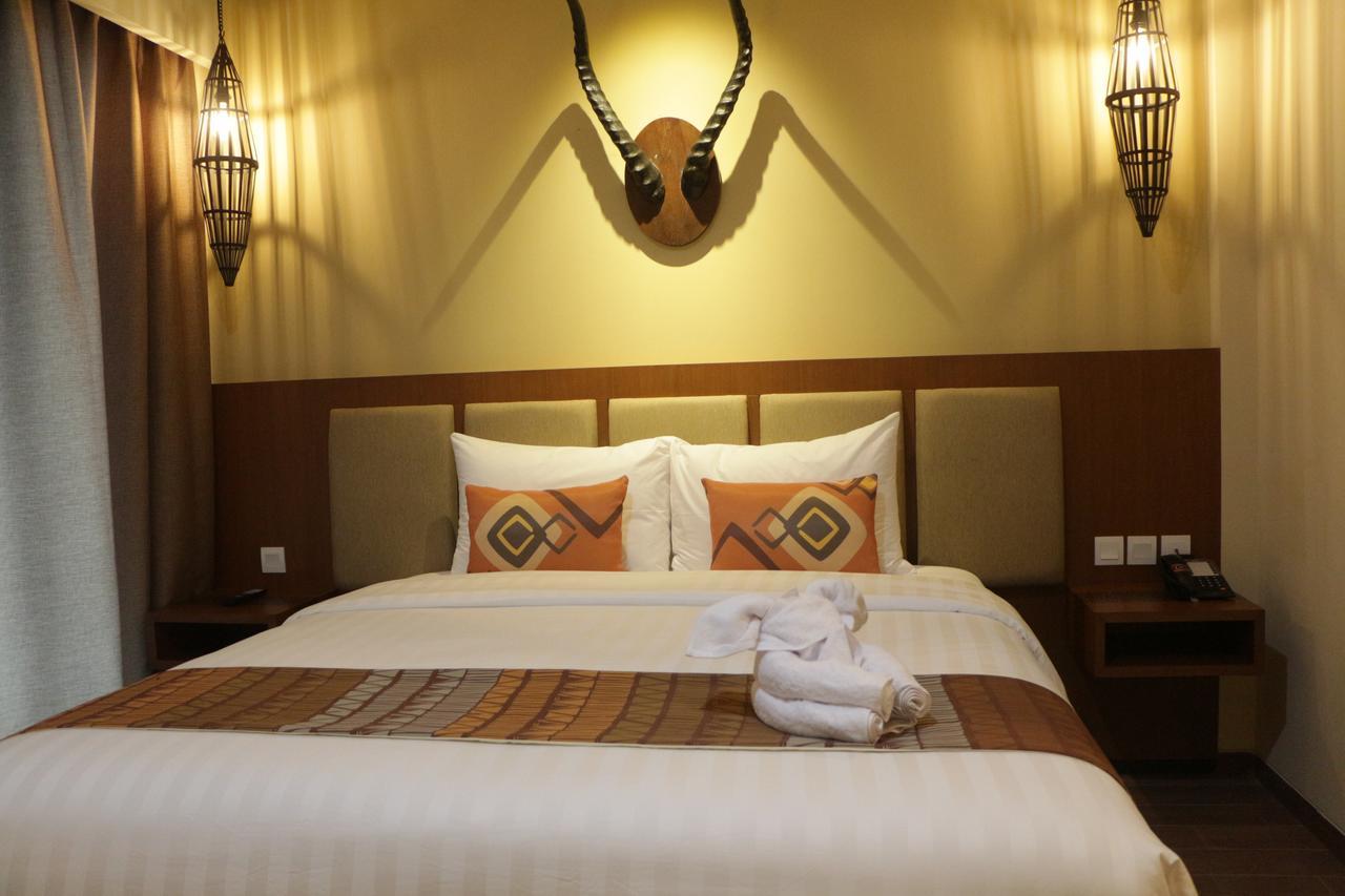Baobab Safari Resort Prigen Exterior photo