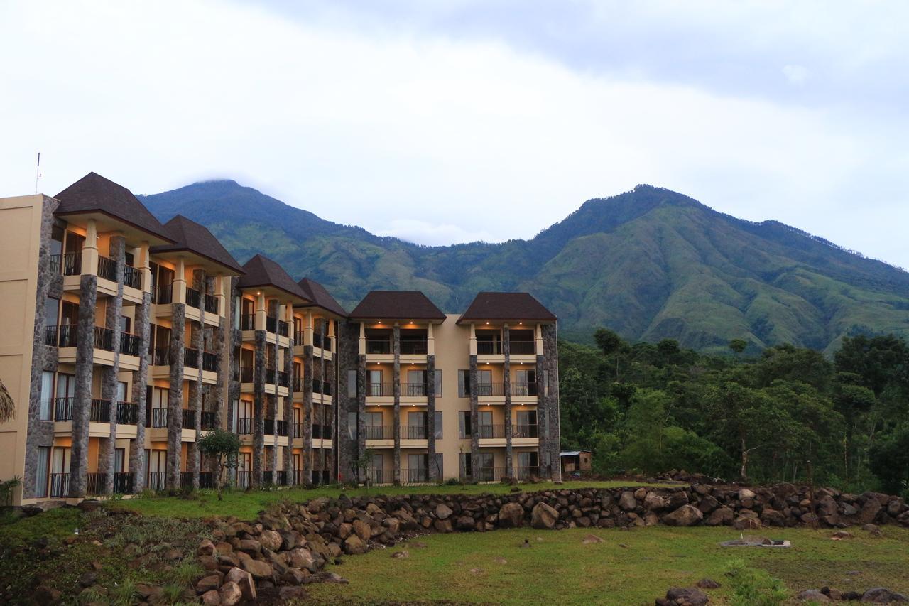 Baobab Safari Resort Prigen Exterior photo