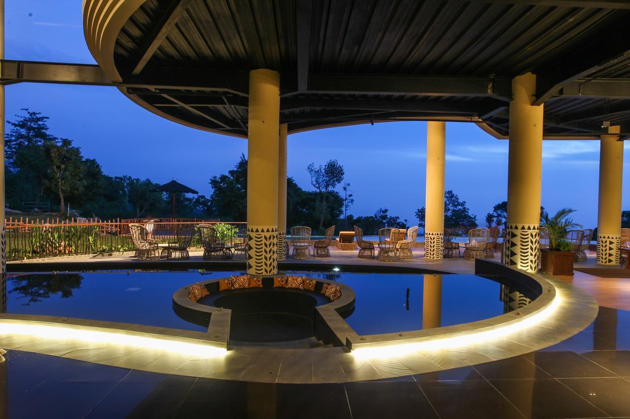 Baobab Safari Resort Prigen Exterior photo