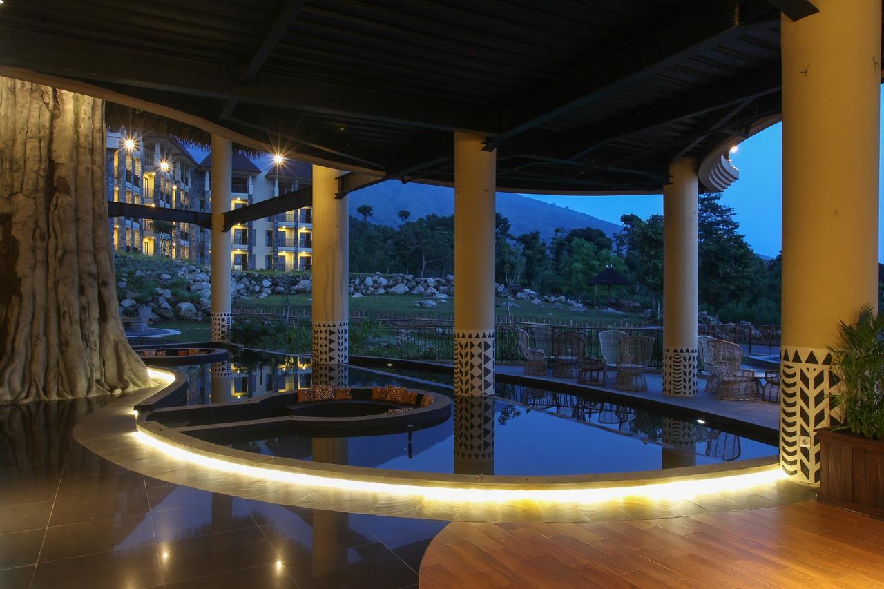 Baobab Safari Resort Prigen Exterior photo